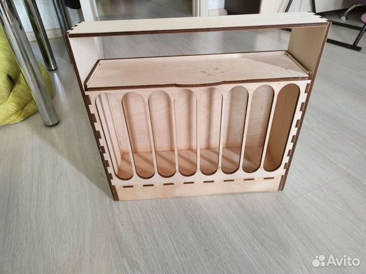 Сенник деревянный