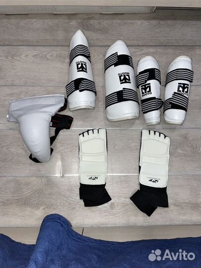 Защита и шлем для тхэквондо WTF