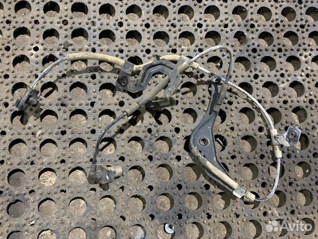 Датчик ABS передний Mitsubishi L200 V рестайлинг