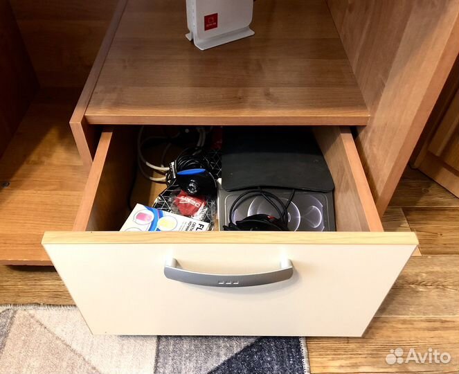 Компьютерный стол