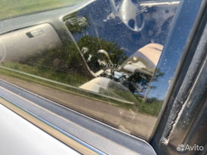 Стекла дверные Toyota Chaser X90