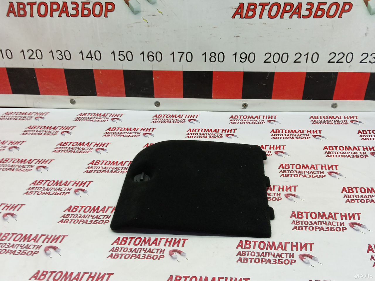 Крышка обшивки багажника правая Воях Фри