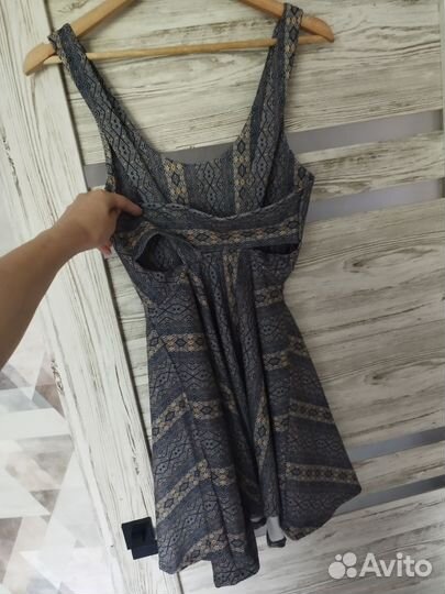 Платья 44-46 7 штук