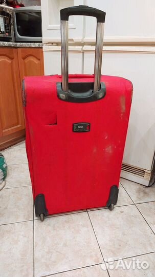 Чемодан на колёсах gillivo размер XL