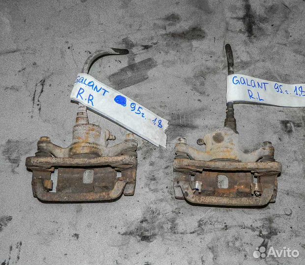 Суппорт задний правый Mitsubishi Galant 7