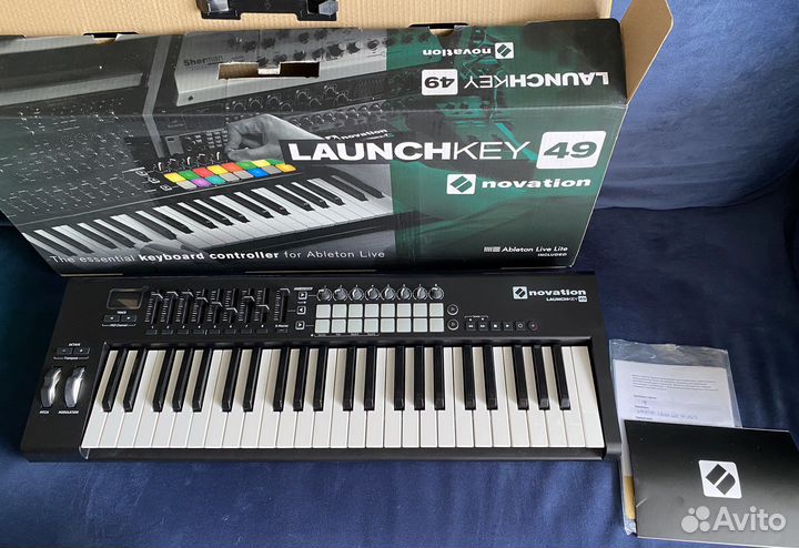 Midi клавиатура Novation Launchkey 49 Mk2