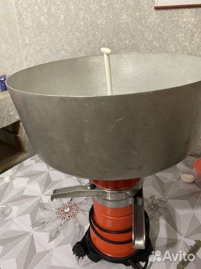 Сепаратор для молока электрический