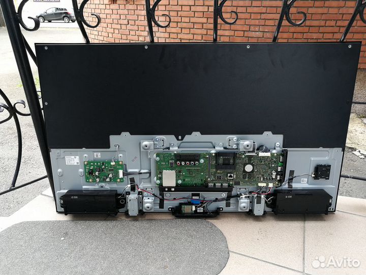 Телевизор Sony KDL-40W705C (Разбор)(По запчастям)