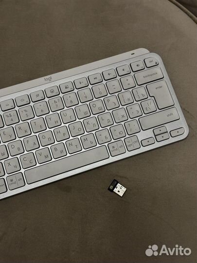 Logitech mx keys mini белая