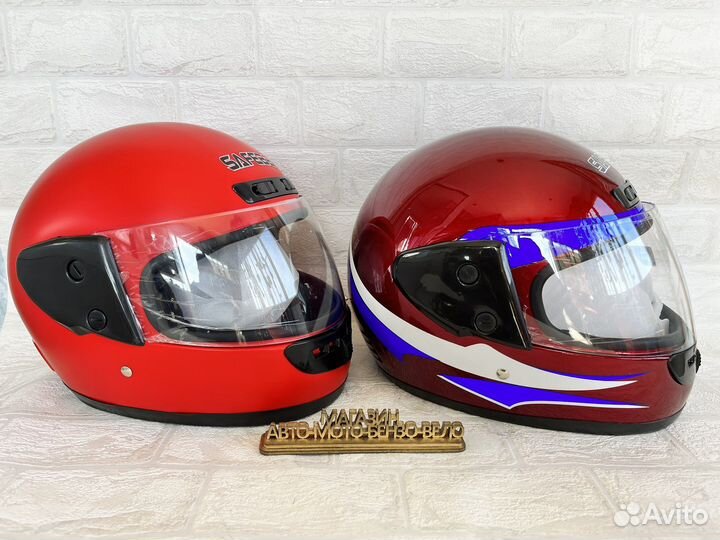 Мото шлемы в ассортименте