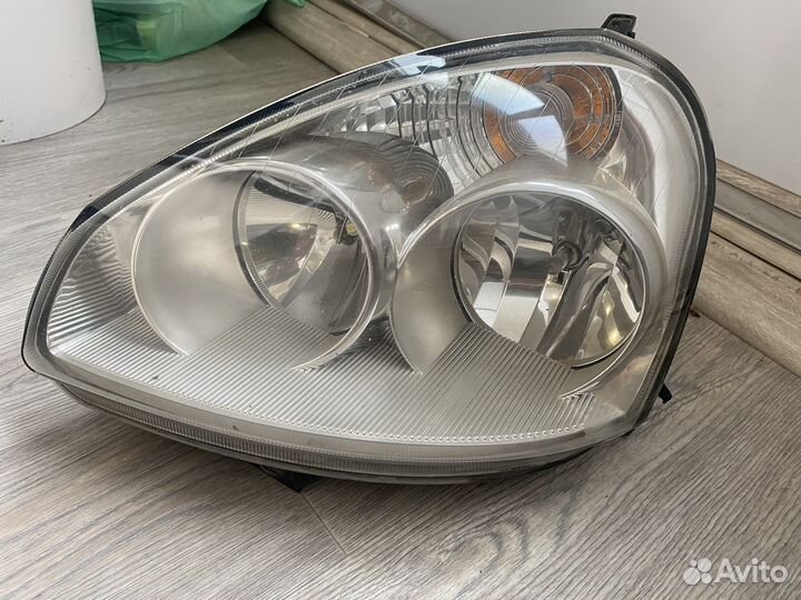 Фара левая priora 2