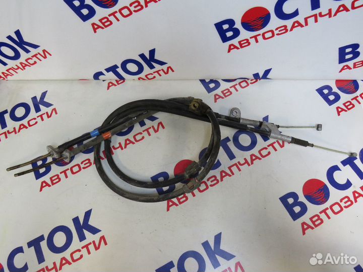 Трос ручника левоправо toyota mark II JZX110, GX11