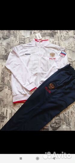 Спортивные костюмы 