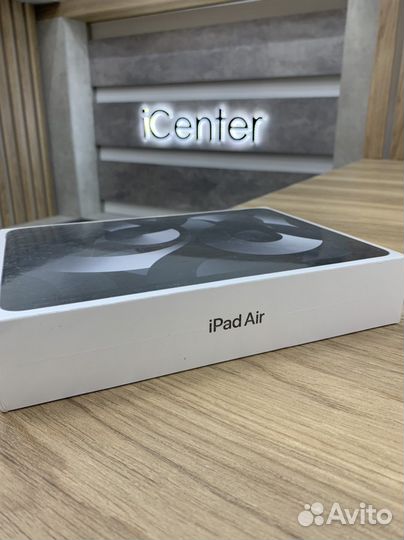 Apple iPad Air (5th Generation) Wi-Fi 64gb