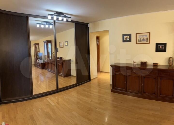 3-к. квартира, 81,5 м², 13/16 эт.