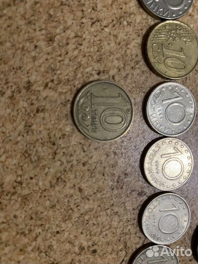 Коллекционные монеты и купюры 5 рублей