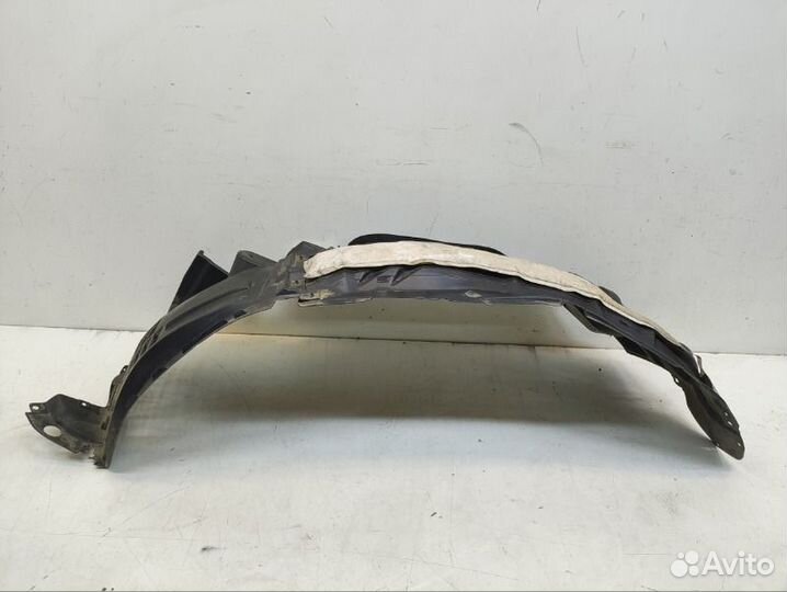 Подкрылок передний левый Land Cruiser 3 2021