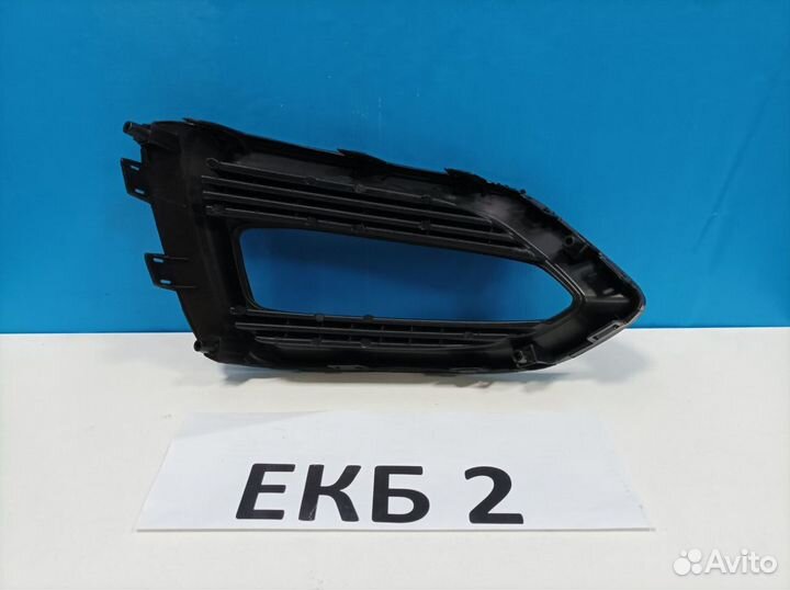 Окантовка противотуманной фары правая Hyundai Sola