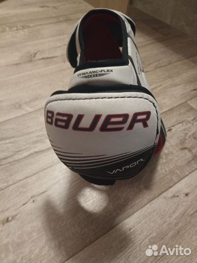 Нагрудник хоккейный на возраст 6-9 лет