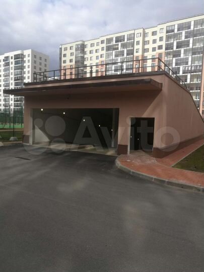 Машиноместо, 14 м²