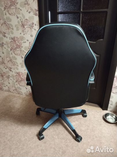 Продам геймерское кресло chairman game