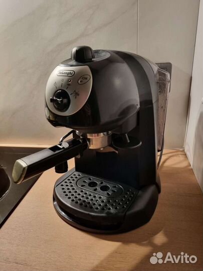 Кофеварка delonghi рожковая