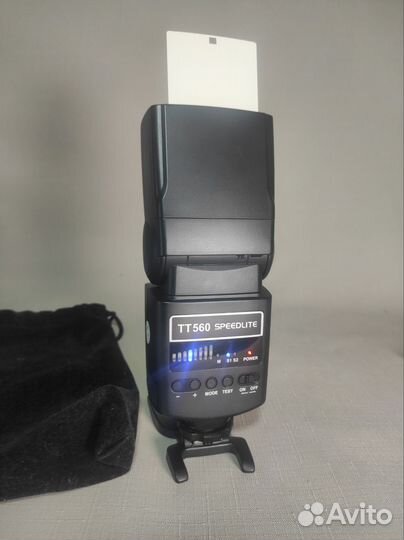 Фотовспышка Neewer TT560
