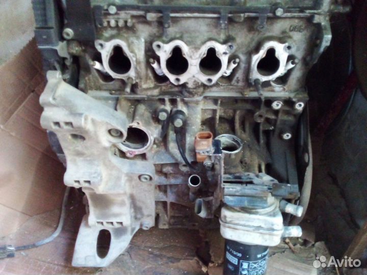 Двигатель W