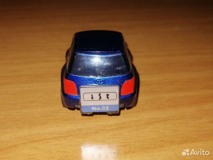 Модель машины Toyota Ist