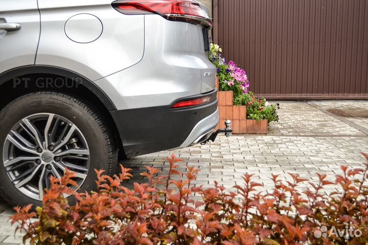 Фаркоп под квадрат Geely Atlas Pro