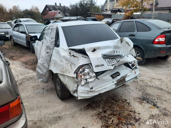 Разбор на Запчасти лада priora 2. 2017 года