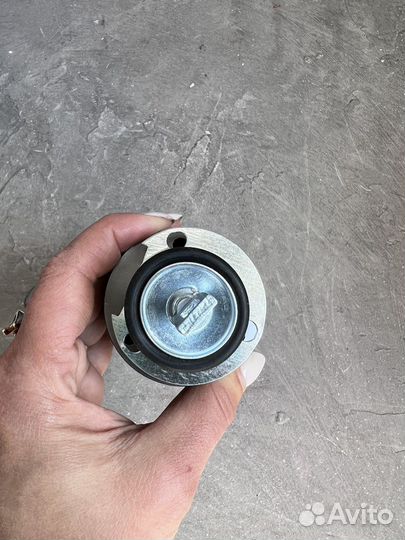 Втягивающее реле стартера