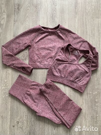 Костюм для фитнеса