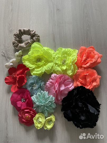 Заколка для волос цветы