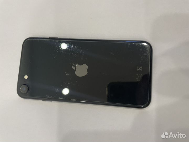 iPhone SE (2020), 128 ГБ