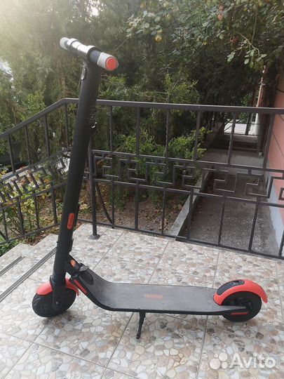 Электросамокат Ninebot Kickscooter ES1L