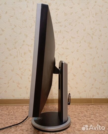 Монитор Samsung SyncMaster 204B