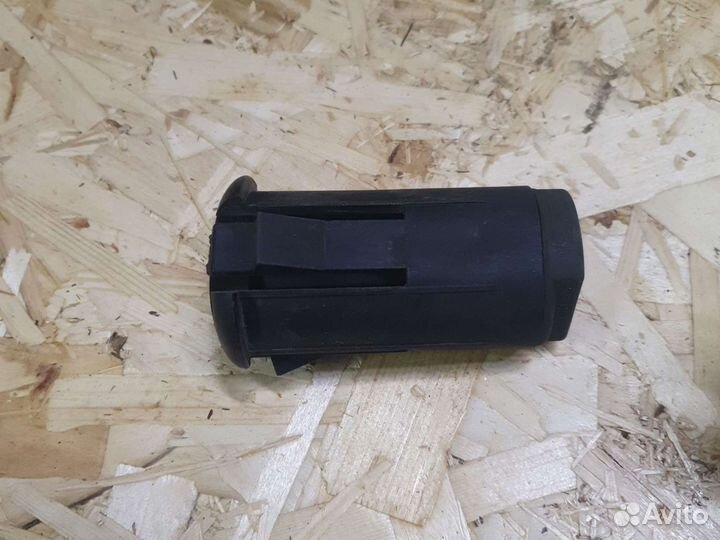 Кронштейн крепления радиатора mazda 3 bk