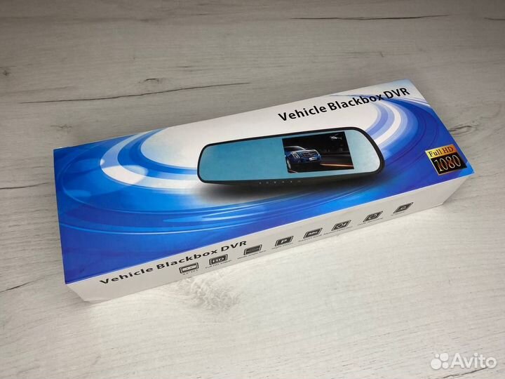 Видеорегистратор зеркало с камерой заднего вида