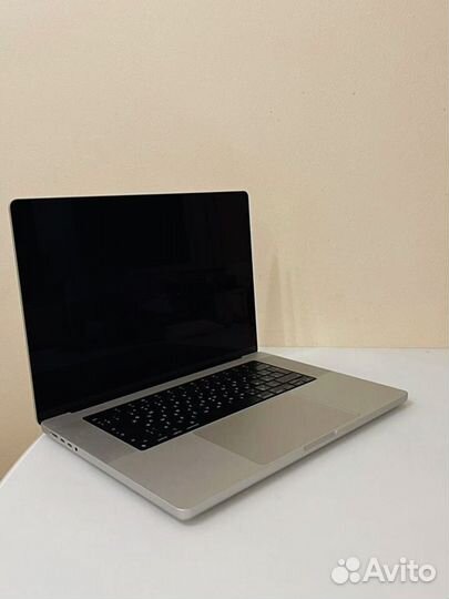 MacBook Pro 16 (2021) M1 Pro 32 Gb 512 Gb