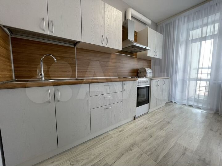 2-к. квартира, 60 м², 13/16 эт.