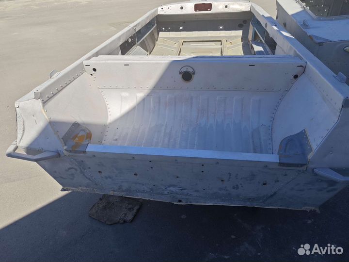 Моторная лодка