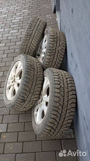 Bridgestone Ice Cruiser 7000 205/55 R16 91T