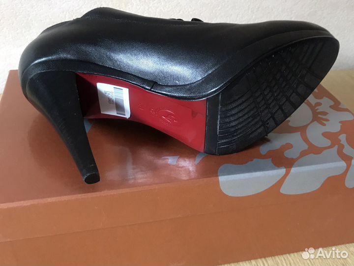 Ботинки женские