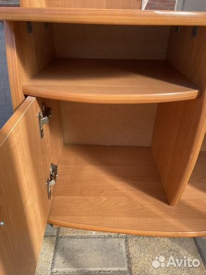 Трюмо с зеркалом