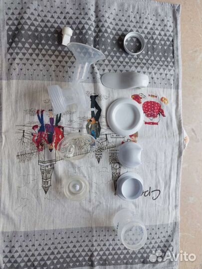 Молокоотсос ручной philips avent + 10 контейнеров