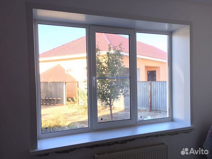 Окно с подоконником