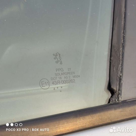 Стекло водительской двери Пежо 407