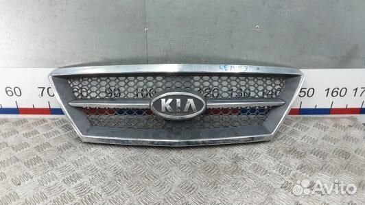 Решетка радиатора KIA sorento 1 (LEA33G101)