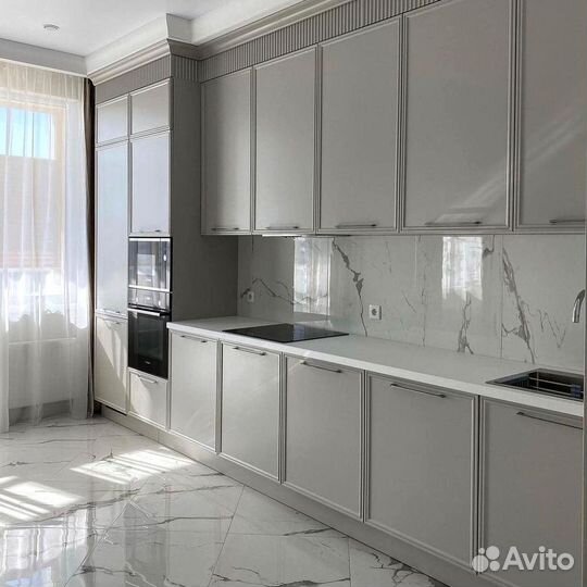 Прямой кухонный гарнитур современный